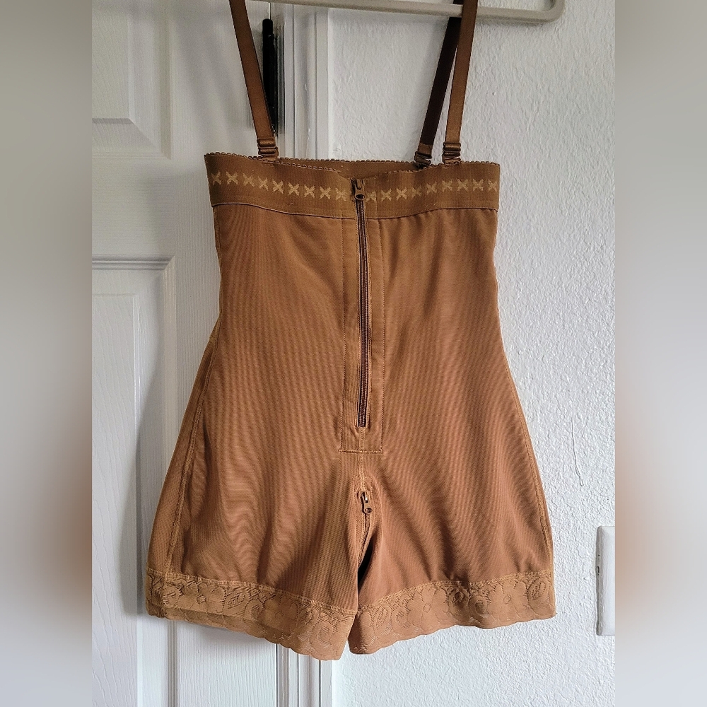 High-Waist Shapewear Romper in Camel (G)